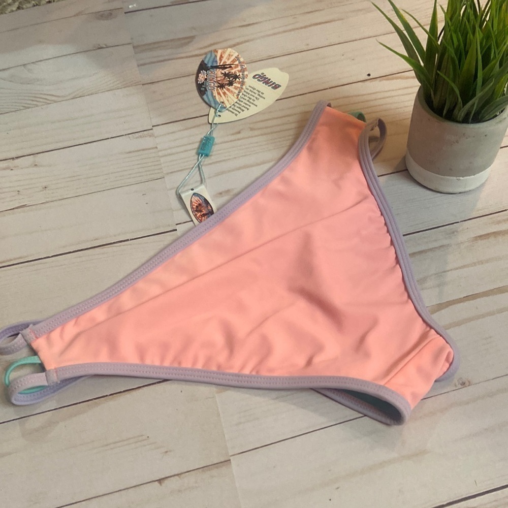 Bingo Surf Bikini Bottoms - Picture 4 of 8
